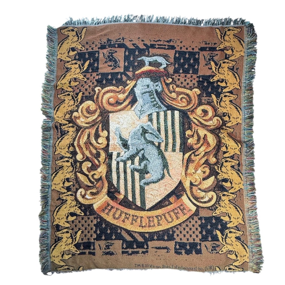 Harry Potter Hufflepuff House Crest WovenTapestry Throw Blanket WarnerBros 46x60